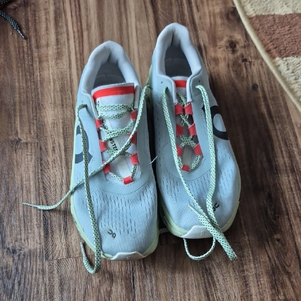 On Running Athletic Shoes - Gray and Orange